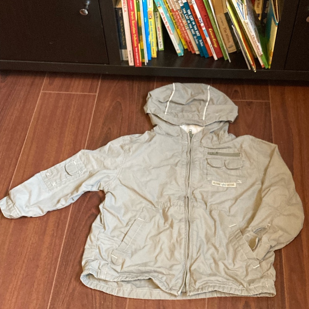 Rocha Little Rocha light jacket size 3/4 yrs